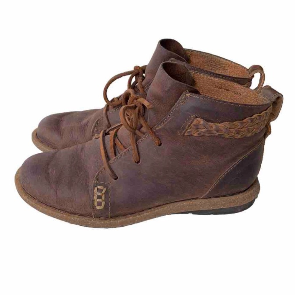 BORN Temple Tonic Wet Leather Ankle Rustic Boots Women's 7 - 38 M/W Outdoors